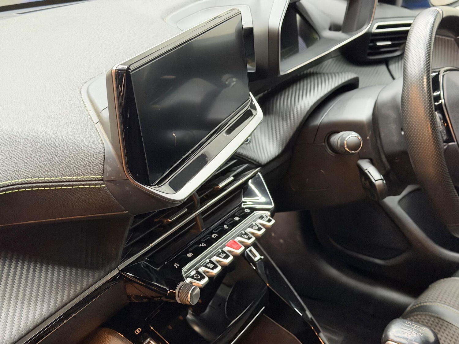 Used Peugeot 208 2023 for sale - 77091177: Photo 13