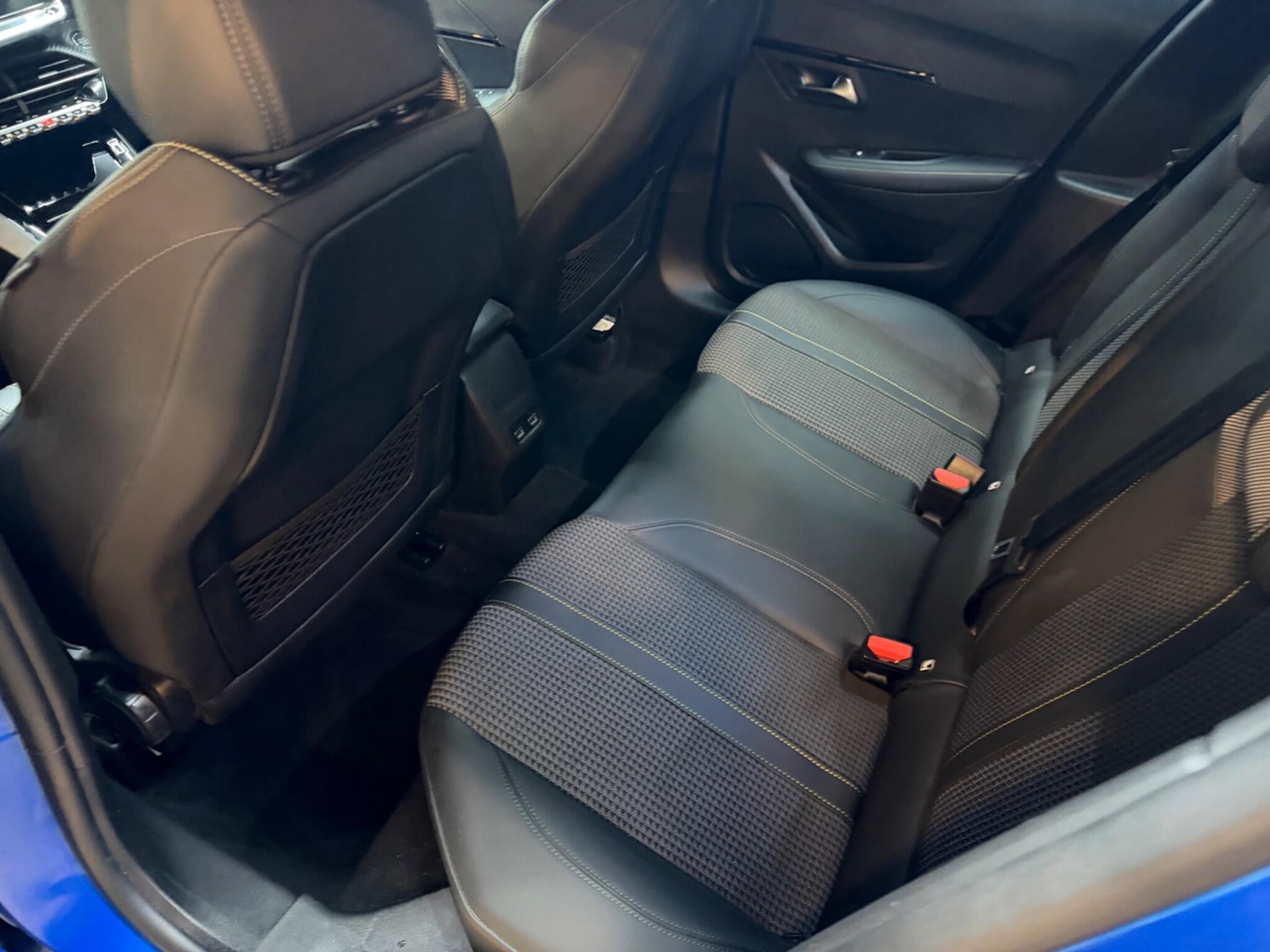 Used Peugeot 208 2023 for sale - 77091177: Photo 18