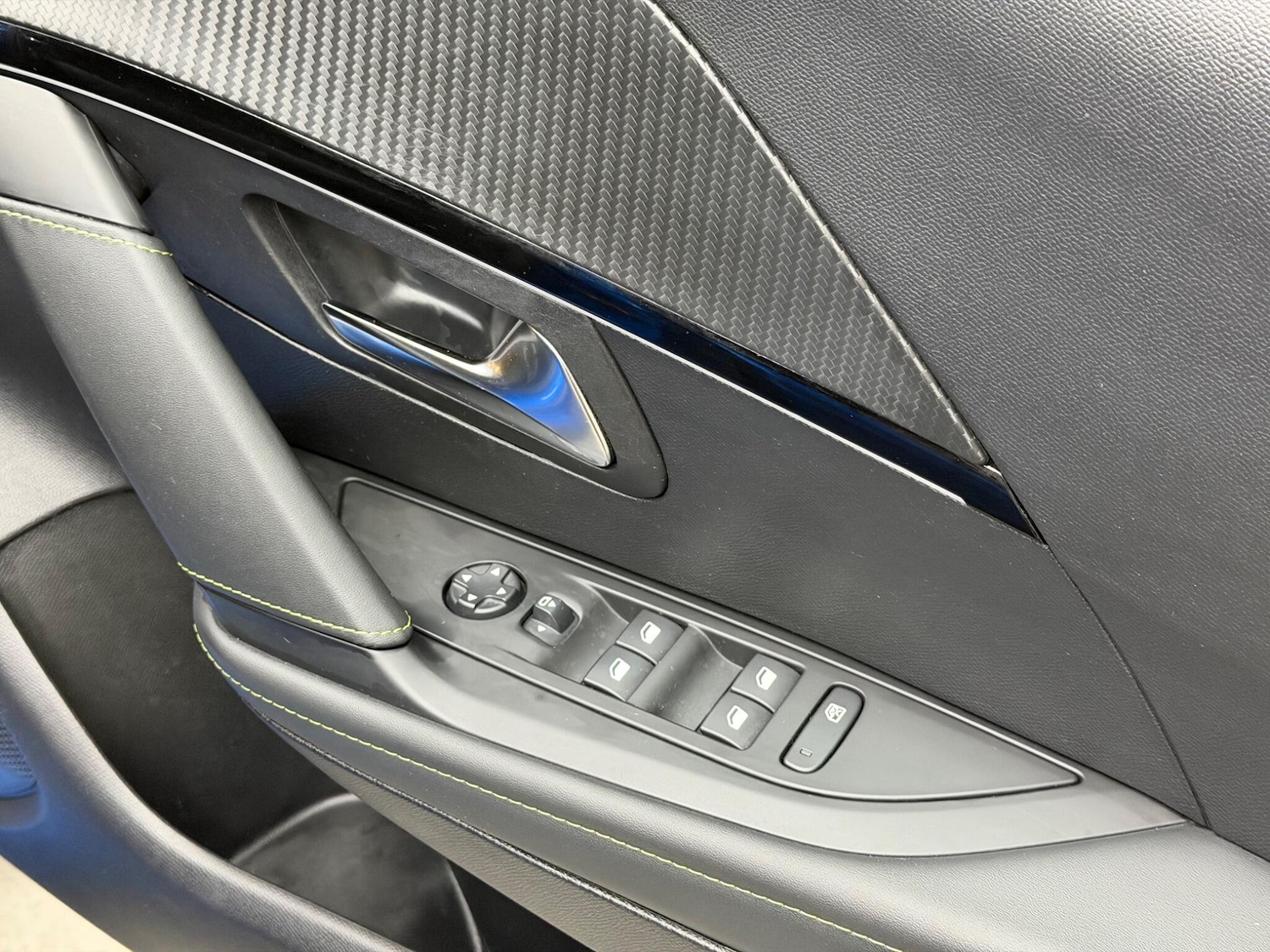 Used Peugeot 208 2023 for sale - 77091177: Photo 19