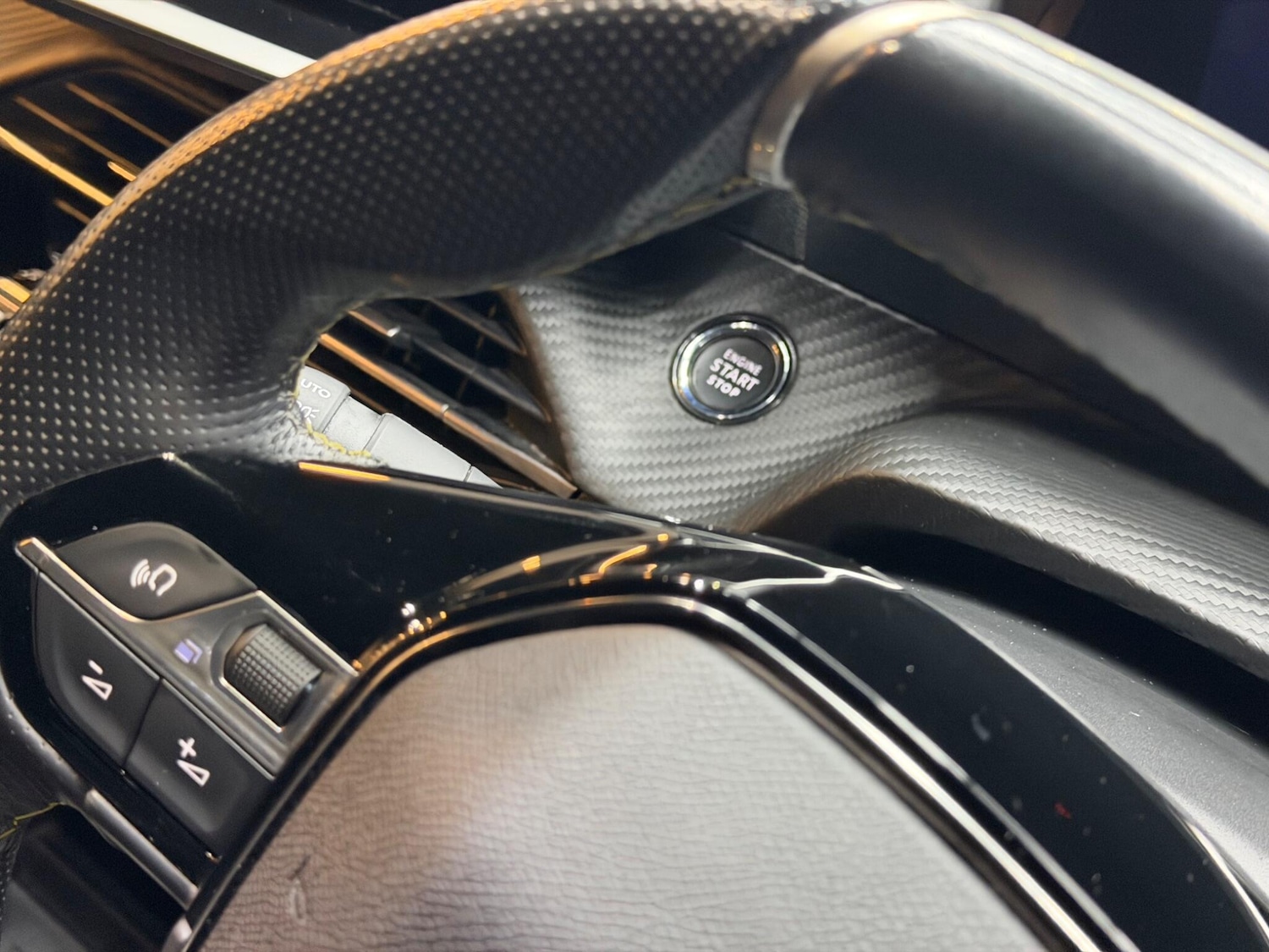 Used Peugeot 208 2023 for sale - 77091177: Photo 29