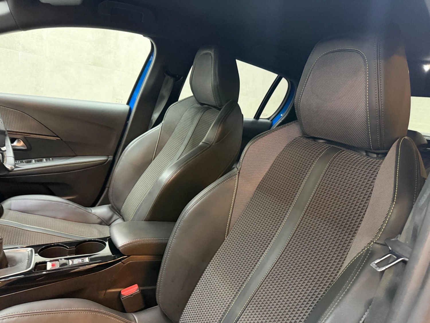 Used Peugeot 208 2023 for sale - 77091177: Photo 31