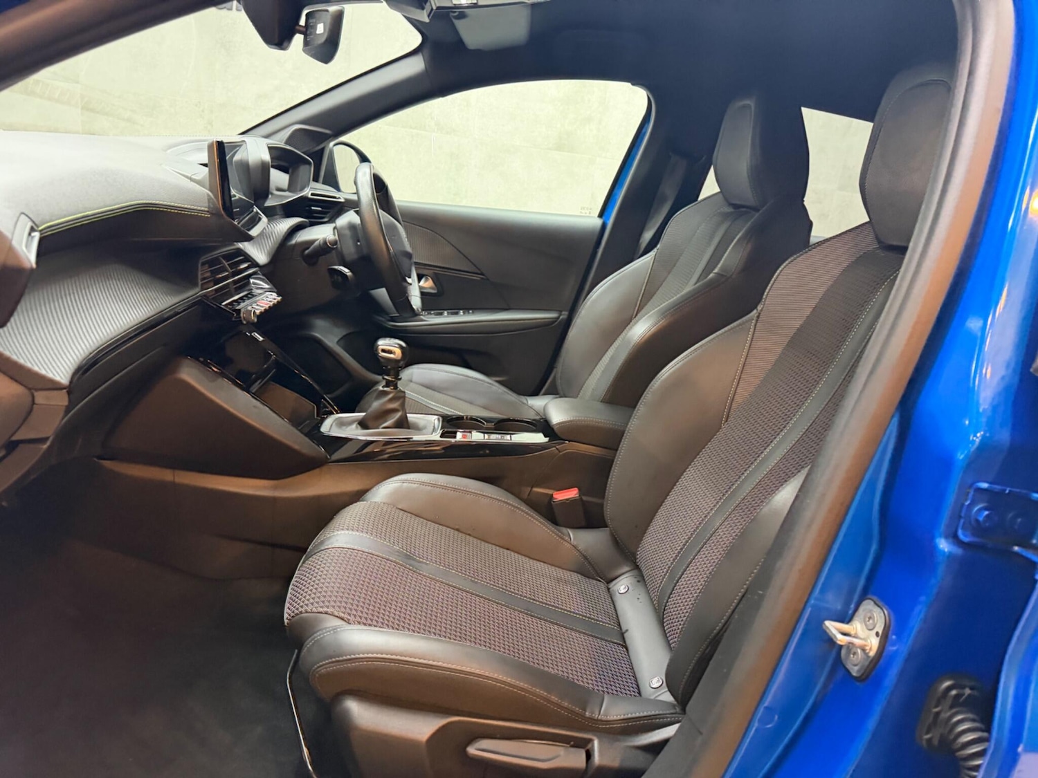 Used Peugeot 208 2023 for sale - 77091177: Photo 32