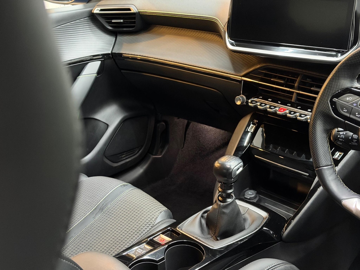 Used Peugeot 208 2023 for sale - 77091177: Photo 8