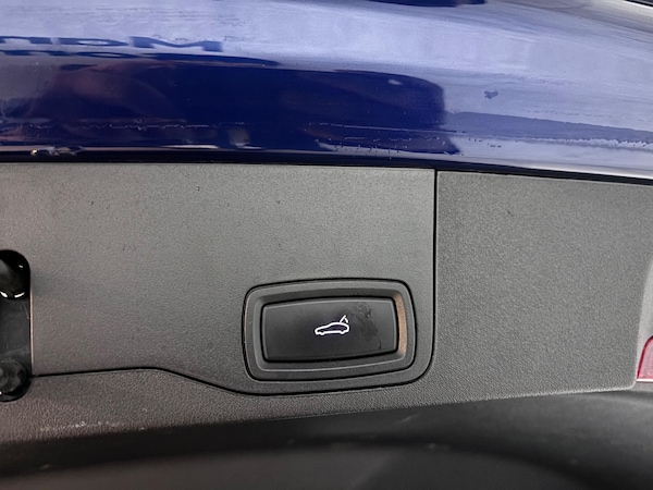 Used Porsche Taycan 2023 for sale - 76200800: Photo 49