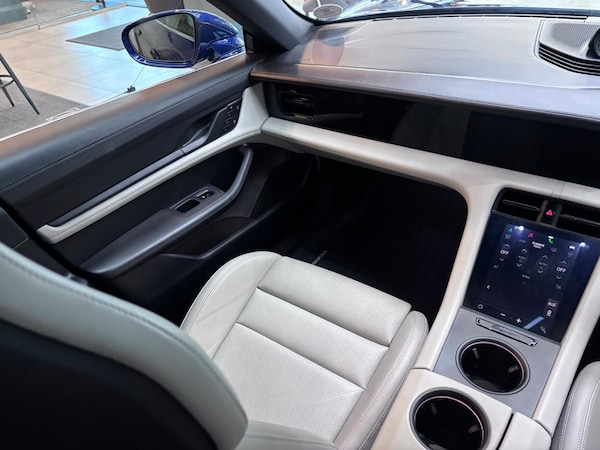 Used Porsche Taycan 2023 for sale - 76200800: Photo 57