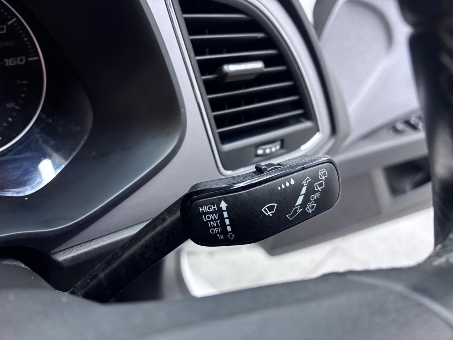 Used SEAT Leon 2019 for sale - 77343789: Photo 32