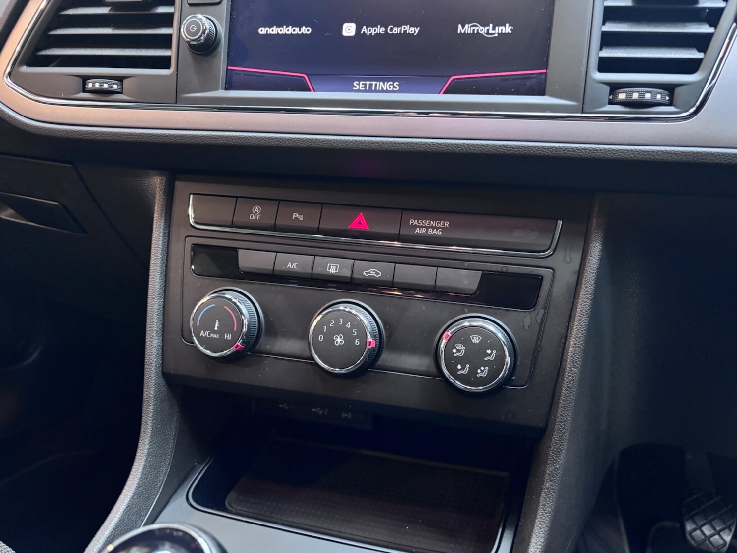 Used SEAT Leon 2019 for sale - 77343789: Photo 41