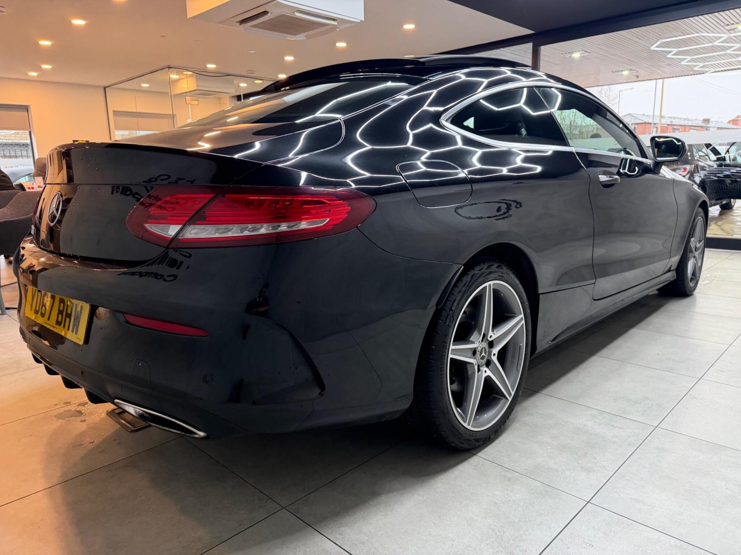 Used Mercedes-Benz C Class 2017 for sale - 77646394: Photo 3