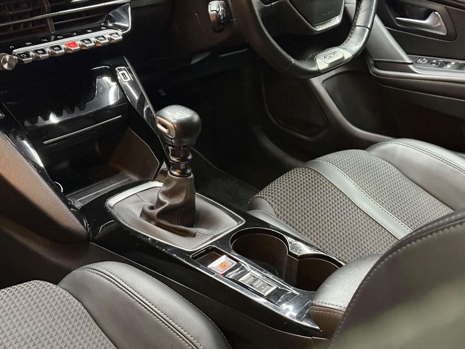 Used Peugeot 208 2023 for sale - 76645080: Photo 12