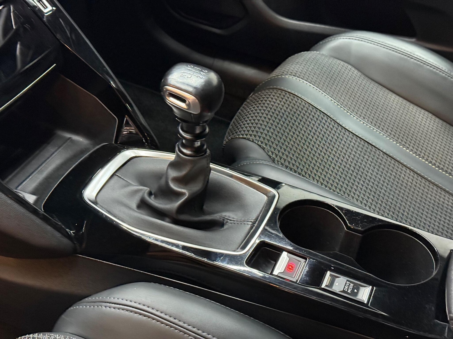 Used Peugeot 208 2023 for sale - 76645080: Photo 16