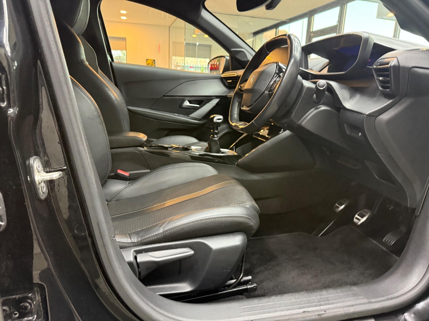 Used Peugeot 208 2023 for sale - 76645080: Photo 18