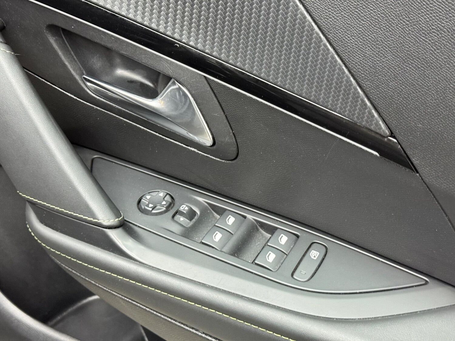 Used Peugeot 208 2023 for sale - 76645080: Photo 27