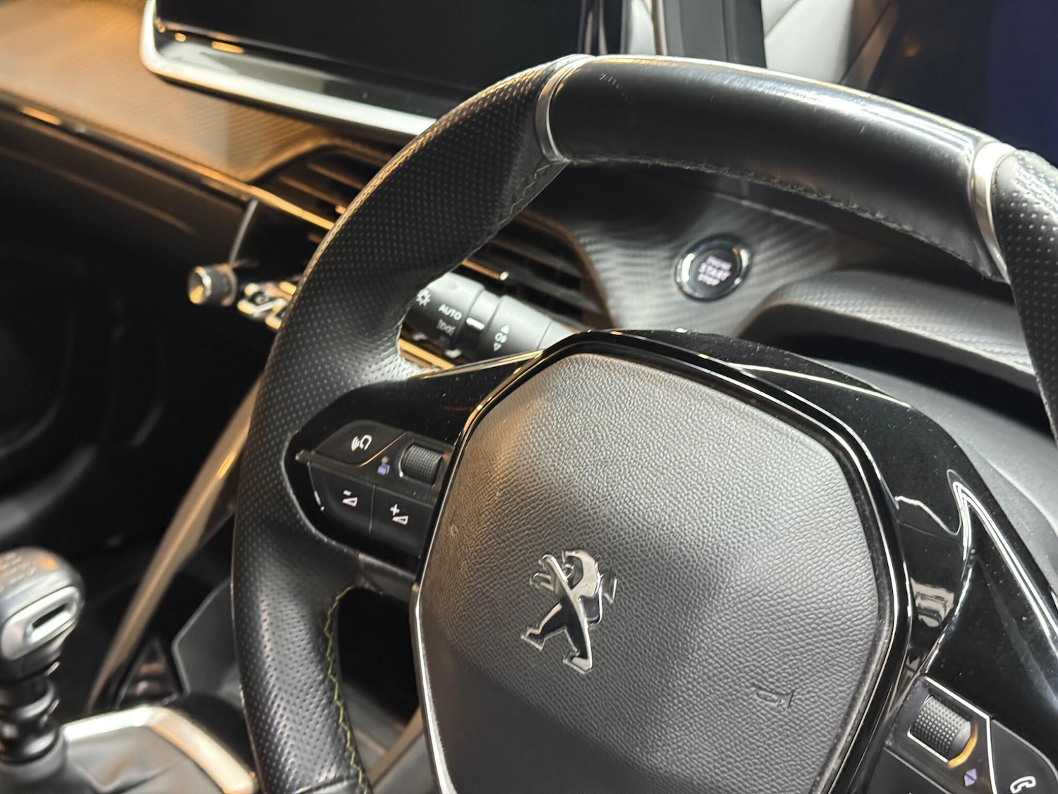 Used Peugeot 208 2023 for sale - 76645080: Photo 40