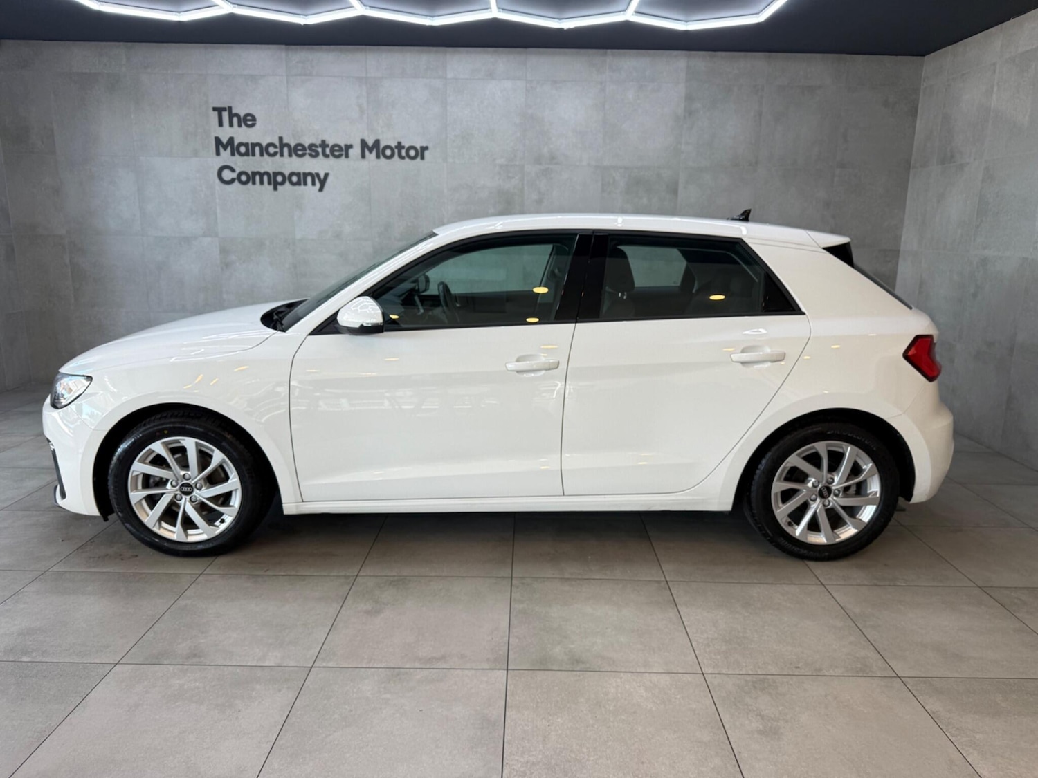 Used Audi A1 2022 for sale - 76042345: Photo 2