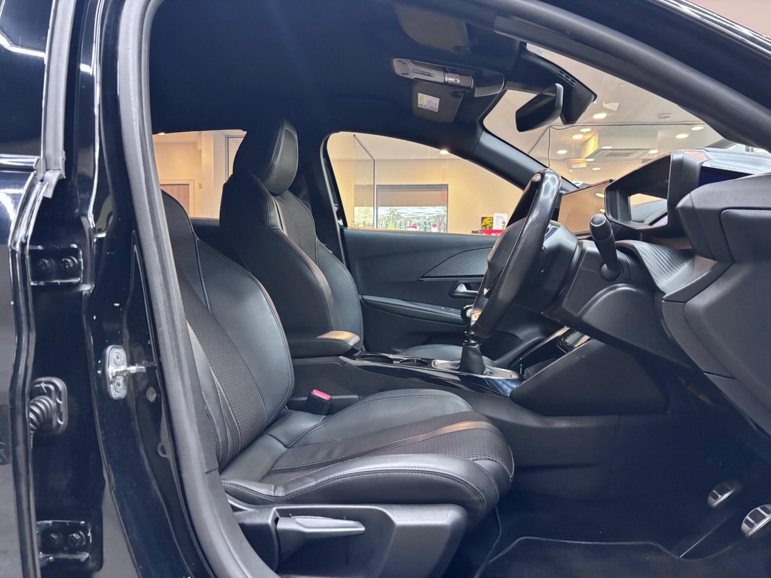 Used Peugeot 208 2023 for sale - 77230205: Photo 21