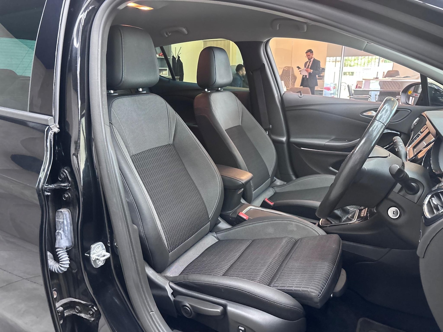 Vehicle 29