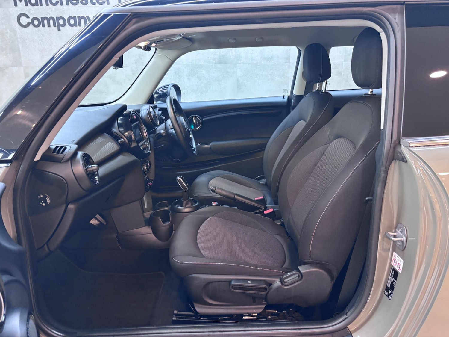 Used MINI Hatch 2018 for sale - 76381322: Photo 31