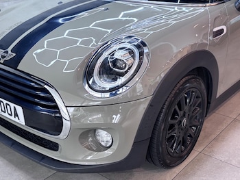 Used MINI Hatch 2018 for sale - 76381322: Photo