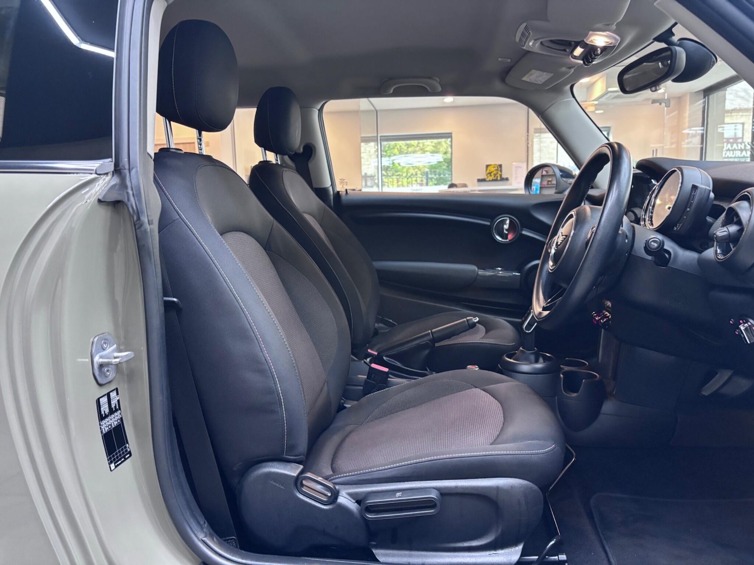 Used MINI Hatch 2018 for sale - 76381322: Photo 40