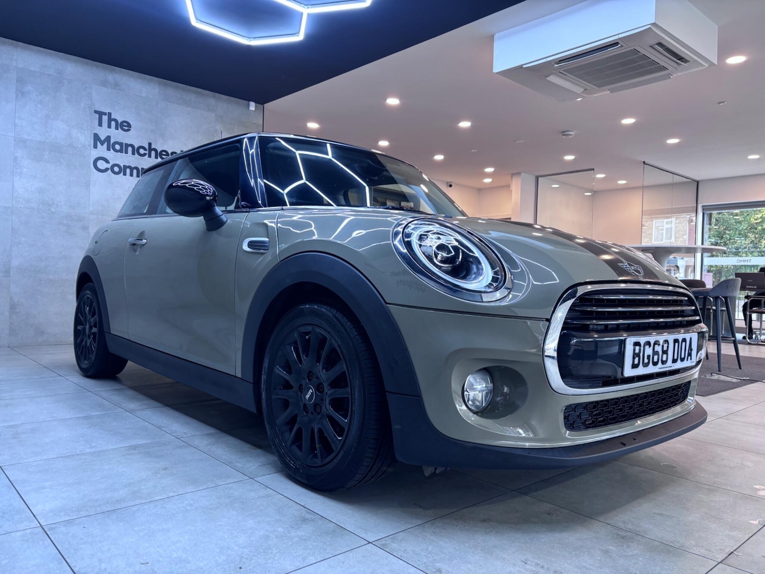 Used MINI Hatch 2018 for sale - 76381322: Photo 8