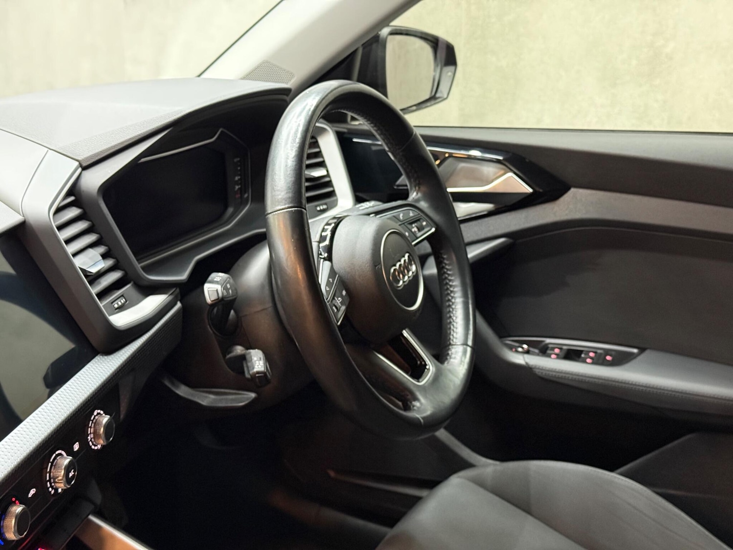 Used Audi A1 2019 for sale - 77163465: Photo 15