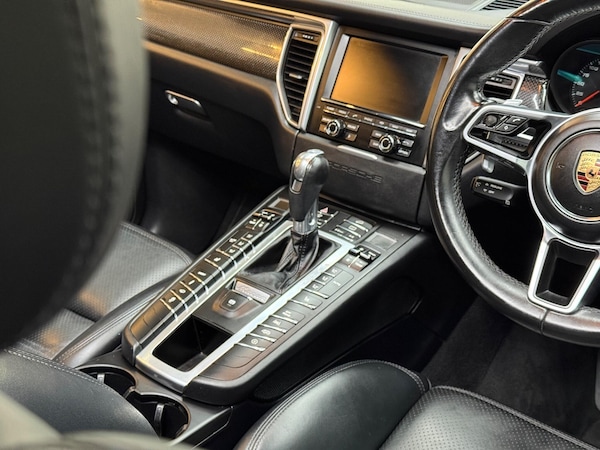 Used Porsche Macan 2016 for sale - 76314483: Photo 11