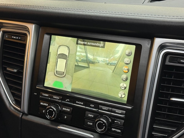 Used Porsche Macan 2016 for sale - 76314483: Photo 41