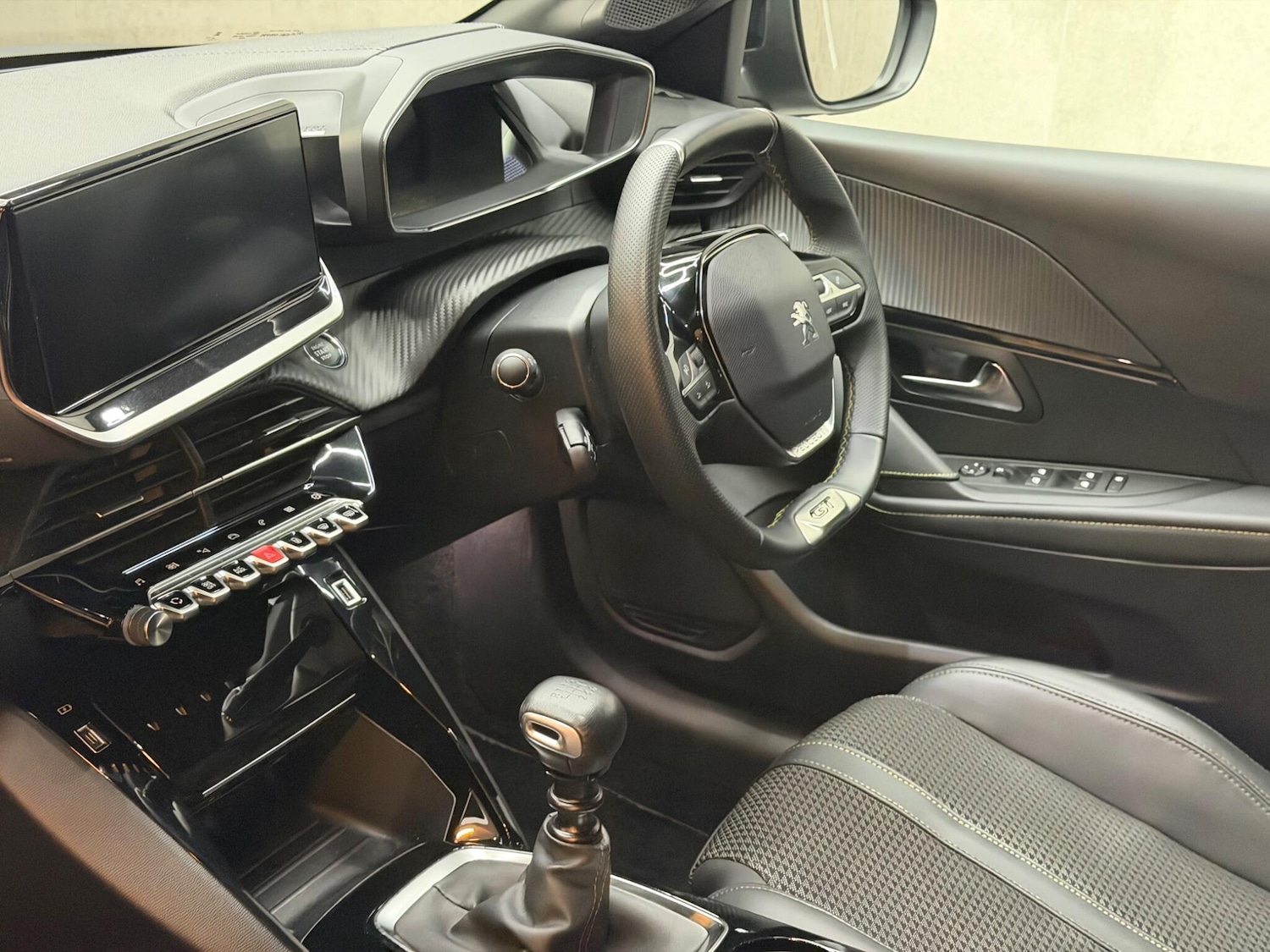 Used Peugeot 208 for sale - 77683908: Photo 17