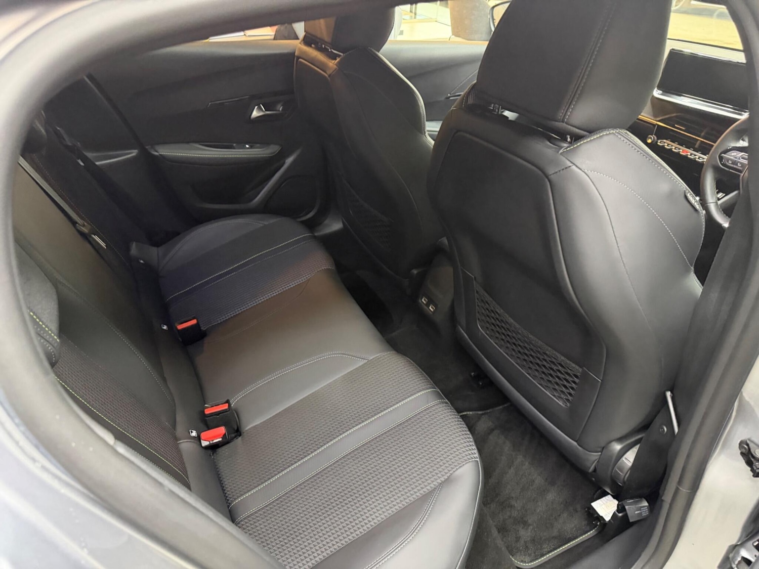 Used Peugeot 208 for sale - 77683908: Photo 25