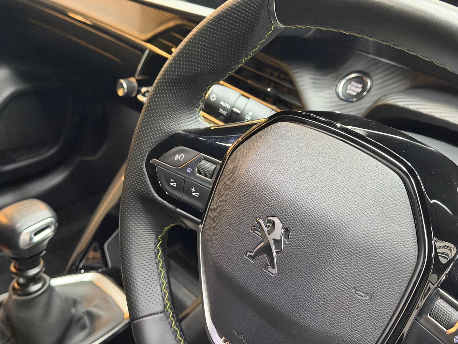 Used Peugeot 208 for sale - 77683908: Photo 39