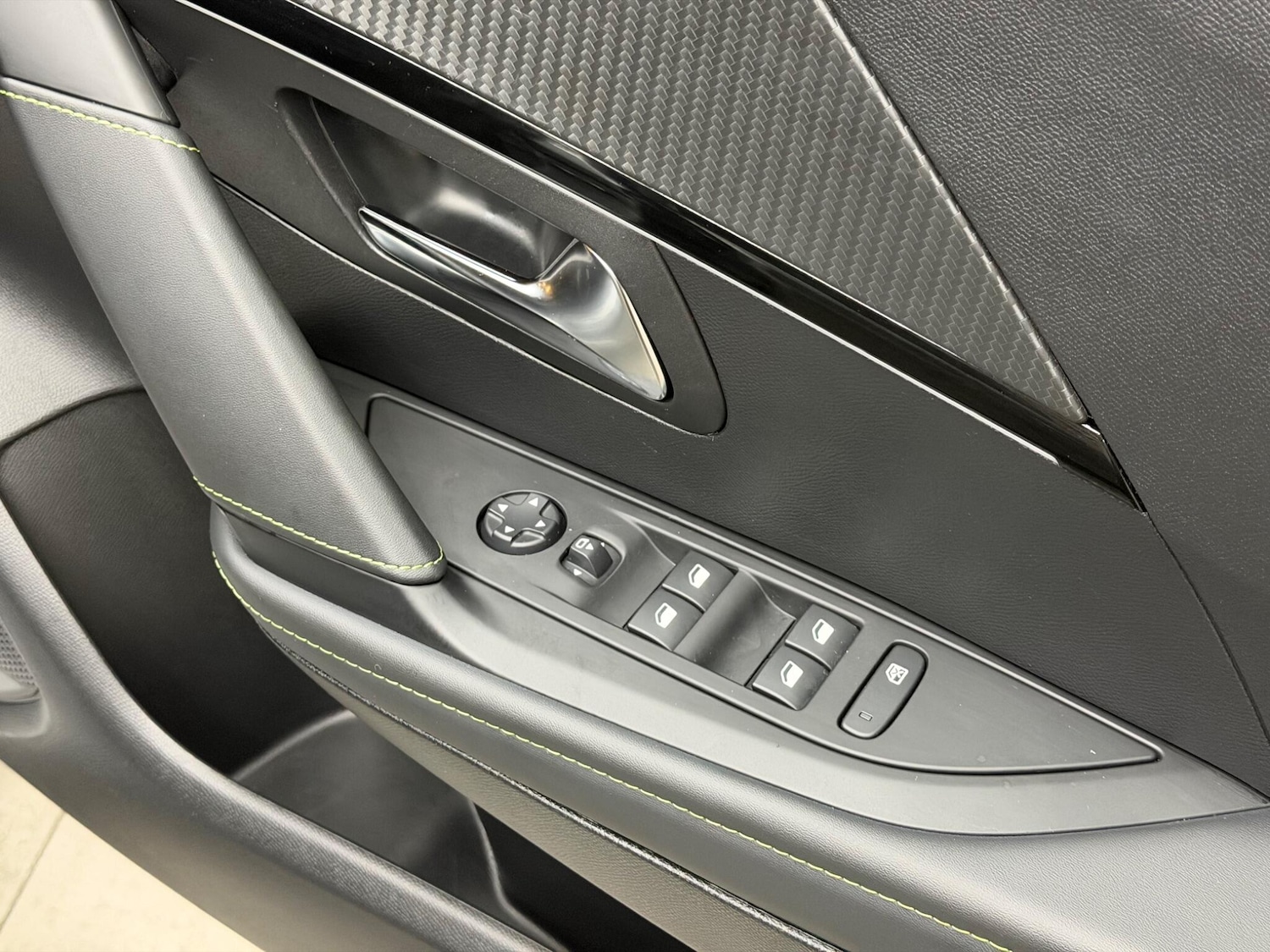 Used Peugeot 208 for sale - 77683908: Photo 49