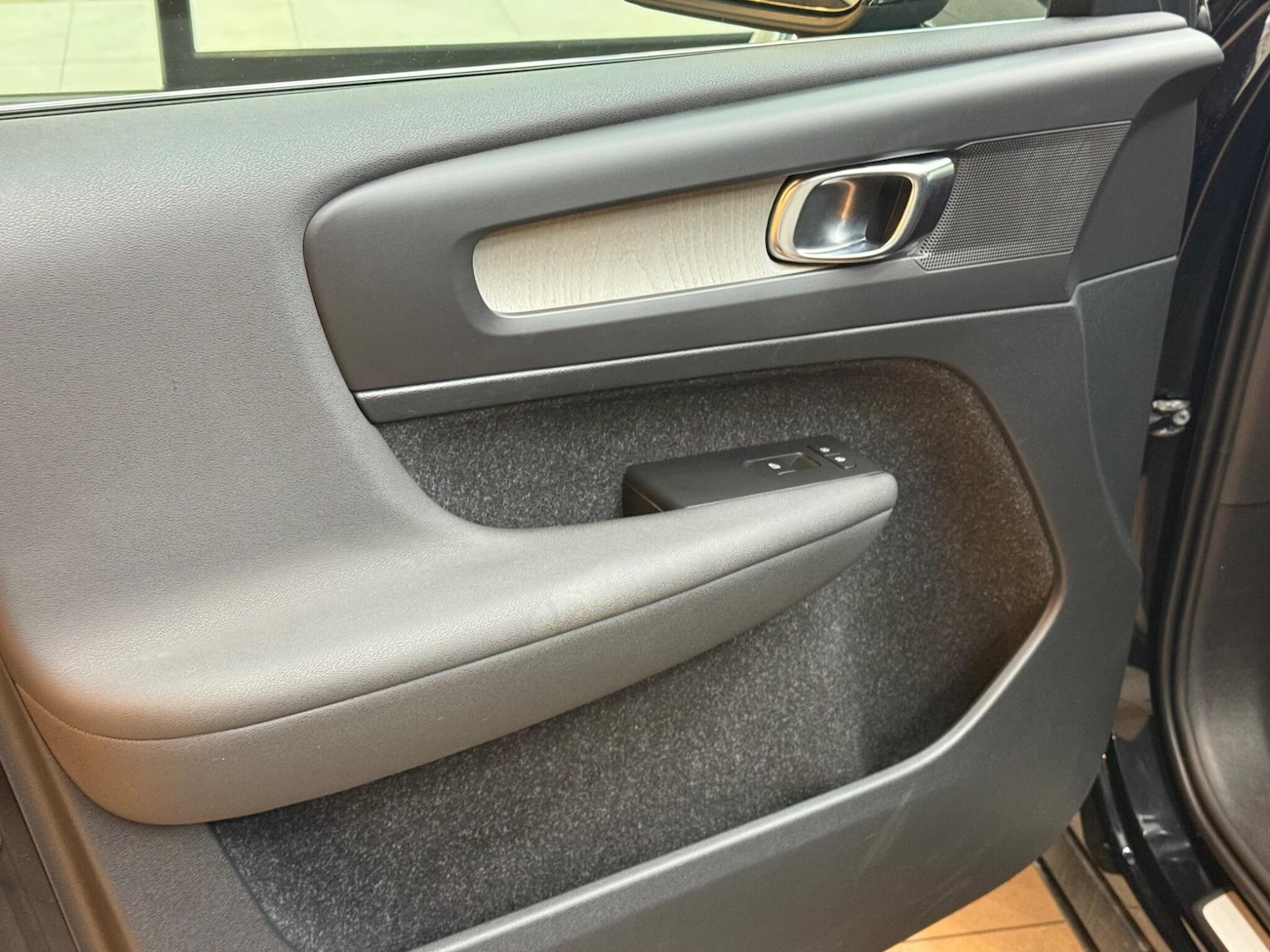 Used Volvo XC40 2020 for sale - 76457626: Photo 25