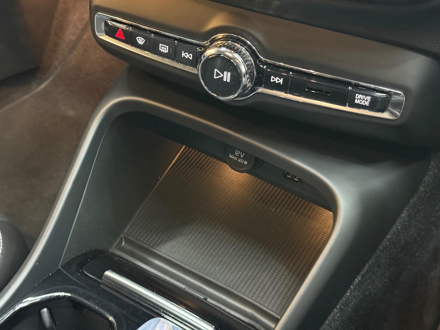 Used Volvo XC40 2020 for sale - 76457626: Photo 49