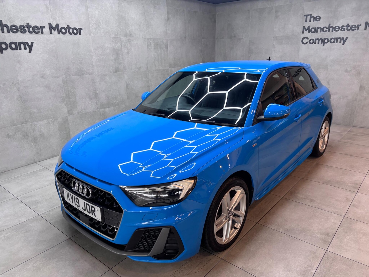 Used Audi A1 2019 for sale - 76153213: Photo 2