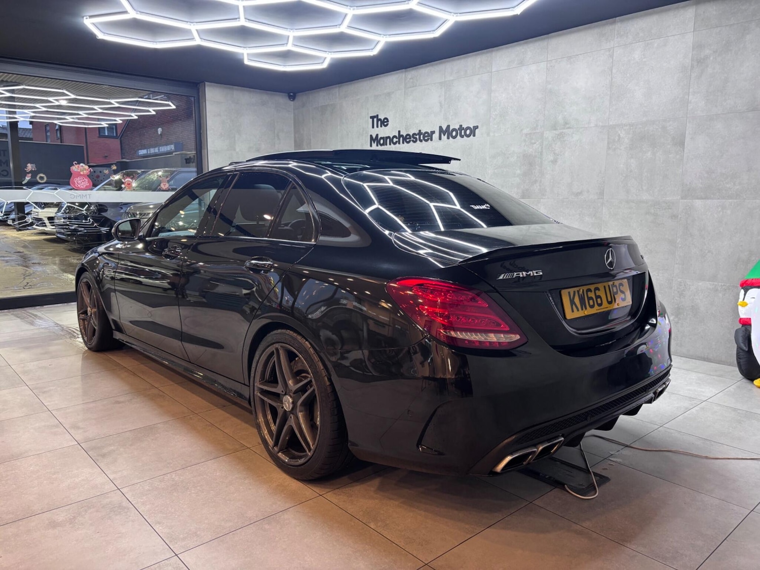 Used Mercedes-Benz C Class 2017 for sale - 76886825: Photo 10