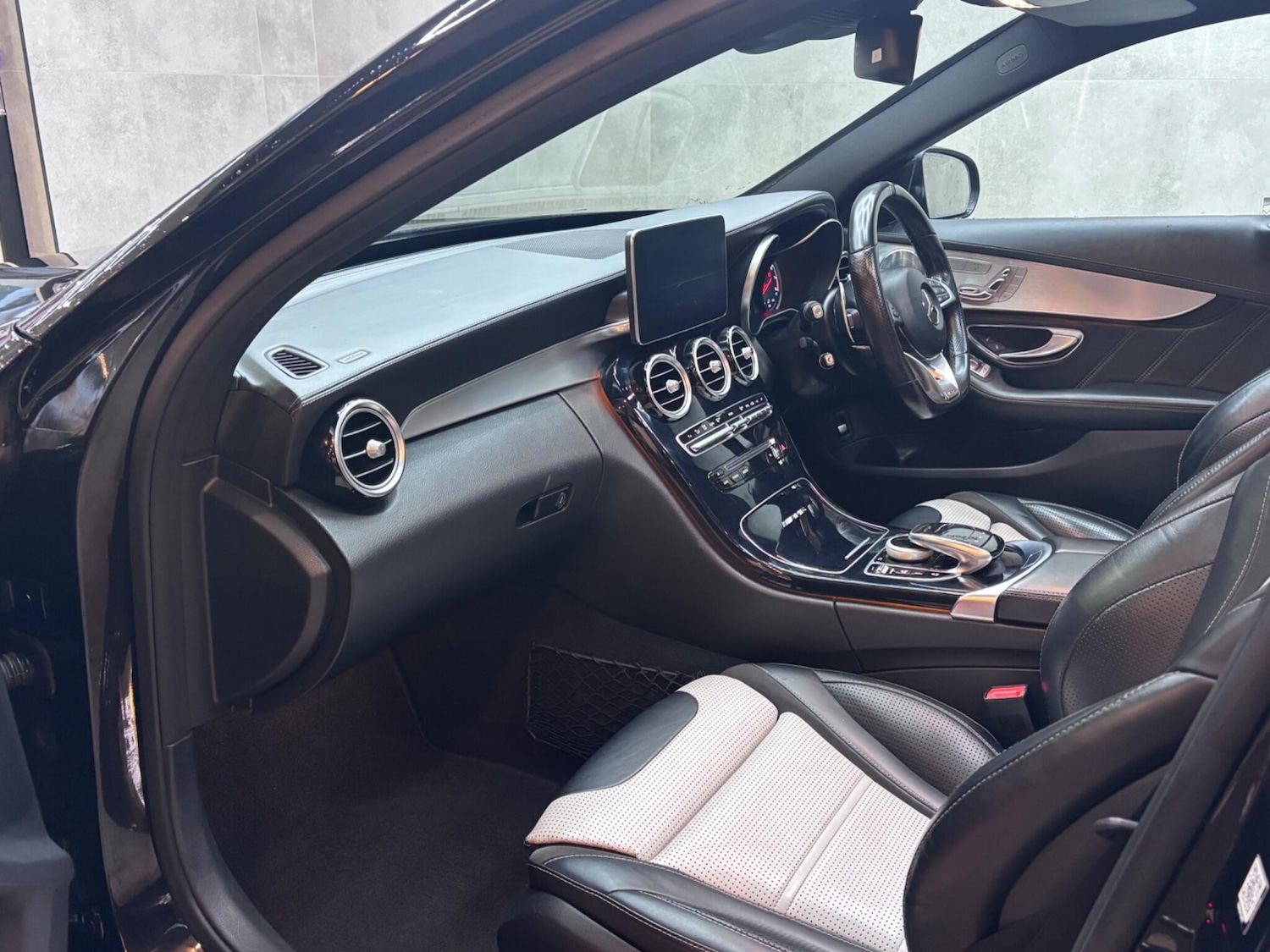 Used Mercedes-Benz C Class 2017 for sale - 76886825: Photo 15