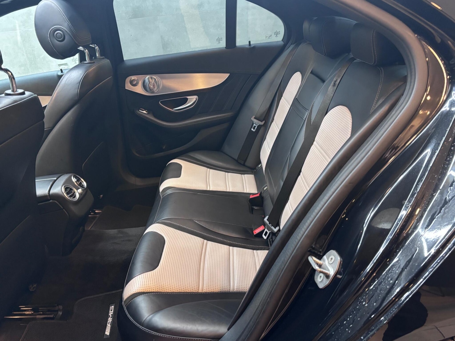 Used Mercedes-Benz C Class 2017 for sale - 76886825: Photo 27