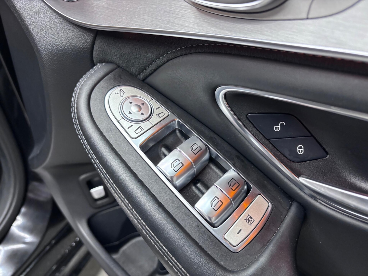 Used Mercedes-Benz C Class 2017 for sale - 76886825: Photo 37