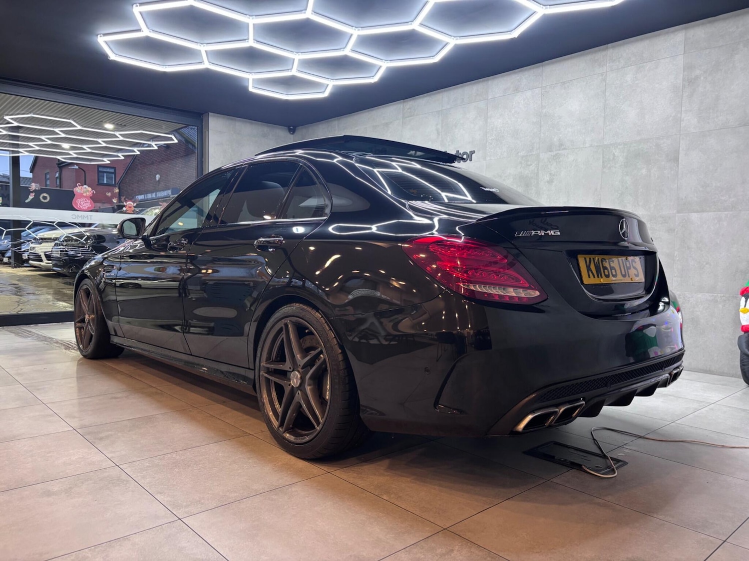 Used Mercedes-Benz C Class 2017 for sale - 76886825: Photo 7