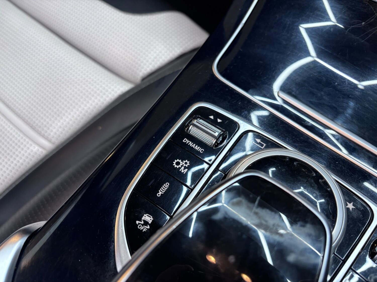 Used Mercedes-Benz C Class 2017 for sale - 76886825: Photo 80