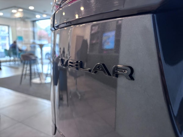 Used Land Rover Range Rover Velar 2017 for sale - 76282833: Photo 12