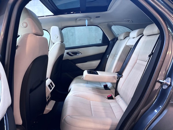 Used Land Rover Range Rover Velar 2017 for sale - 76282833: Photo 30