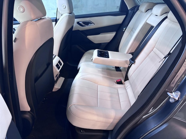 Used Land Rover Range Rover Velar 2017 for sale - 76282833: Photo 31