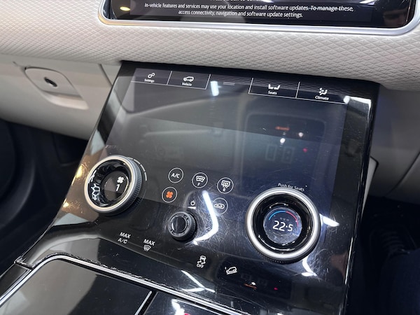 Used Land Rover Range Rover Velar 2017 for sale - 76282833: Photo 61