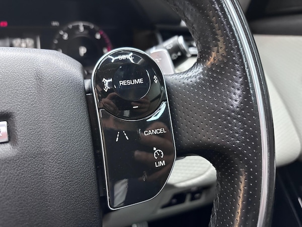 Used Land Rover Range Rover Velar 2017 for sale - 76282833: Photo 62