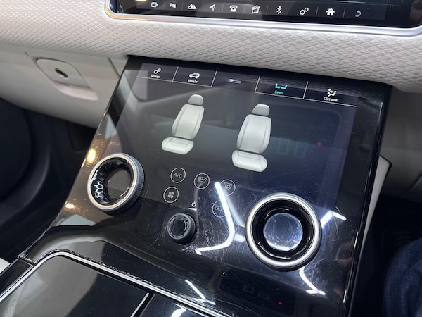 Used Land Rover Range Rover Velar 2017 for sale - 76282833: Photo 68