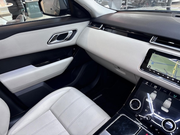 Used Land Rover Range Rover Velar 2017 for sale - 76282833: Photo 70