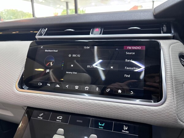 Used Land Rover Range Rover Velar 2017 for sale - 76282833: Photo 74