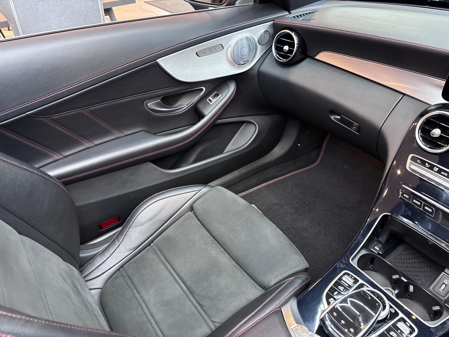 Used Mercedes-Benz C Class 2018 for sale - 77524471: Photo 49