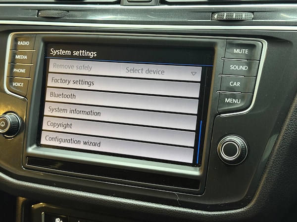 Used Volkswagen Tiguan 2016 for sale - 76020246: Photo 43
